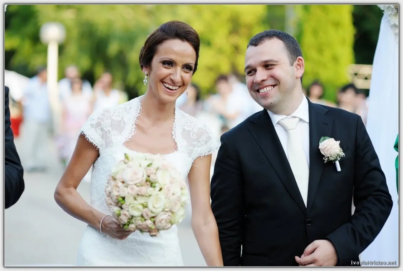 dani__i_alexander_00121