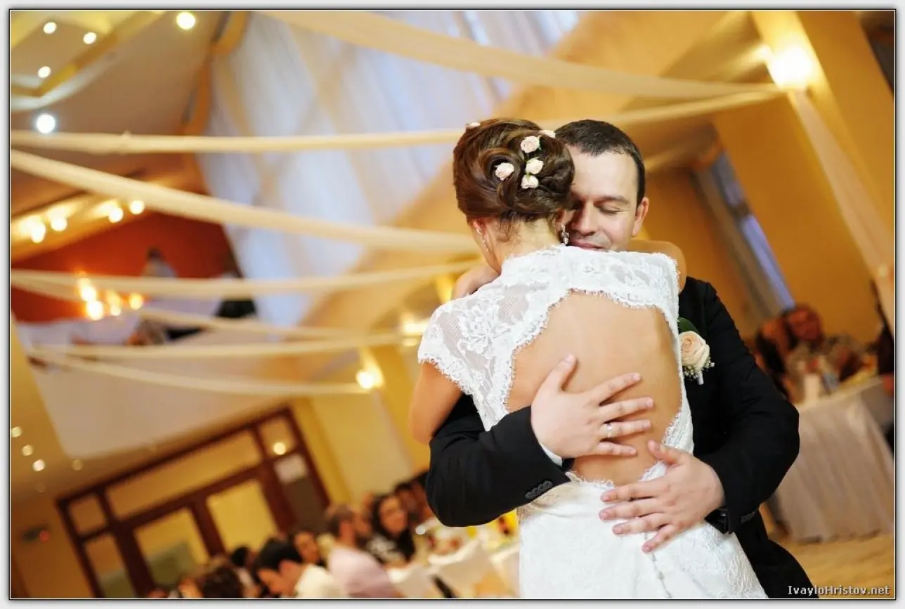 dani__i_alexander_00139